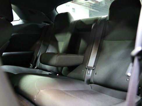 Used 2016 Dodge Challenger R/T image 32