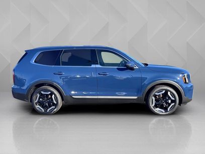New 2025 Kia Telluride EX w/ EX Captain's Chair Package