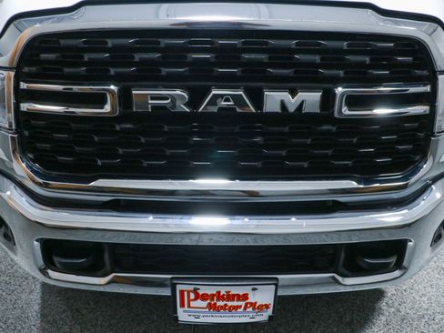 Used 2024 RAM 2500 Big Horn w/ Off Road Package AWD/4WD image 4