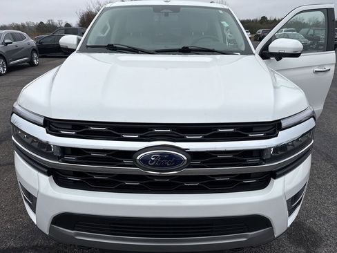 Used 2023 Ford Expedition Limited image 37