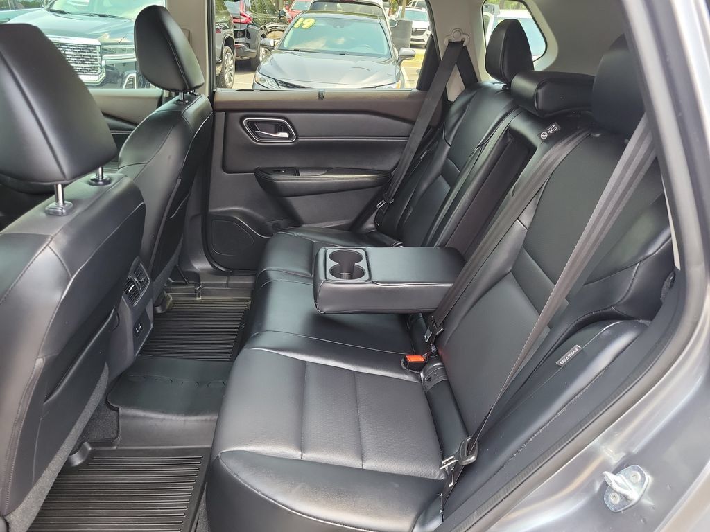 Used 2021 Nissan Rogue SV w/ Premium Package AWD/4WD image 13