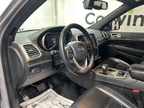 Used 2015 Jeep Grand Cherokee Limited image 22