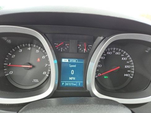 Used 2017 Chevrolet Equinox LT w/ Convenience Package image 16