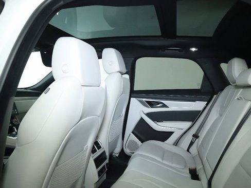 Used 2025 Jaguar F-PACE R-Dynamic S image 19