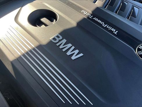 Used 2017 BMW 740i RWD image 30