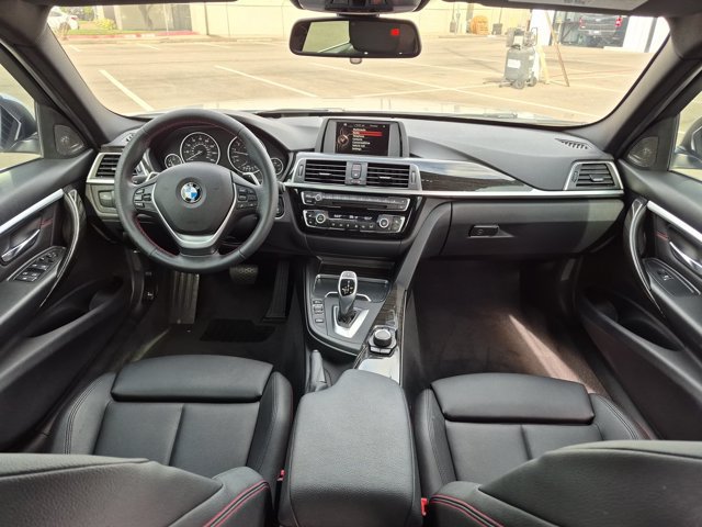 Used 2017 BMW 330i Sedan RWD image 17