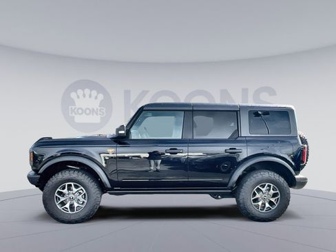 New 2025 Ford Bronco Badlands image 2