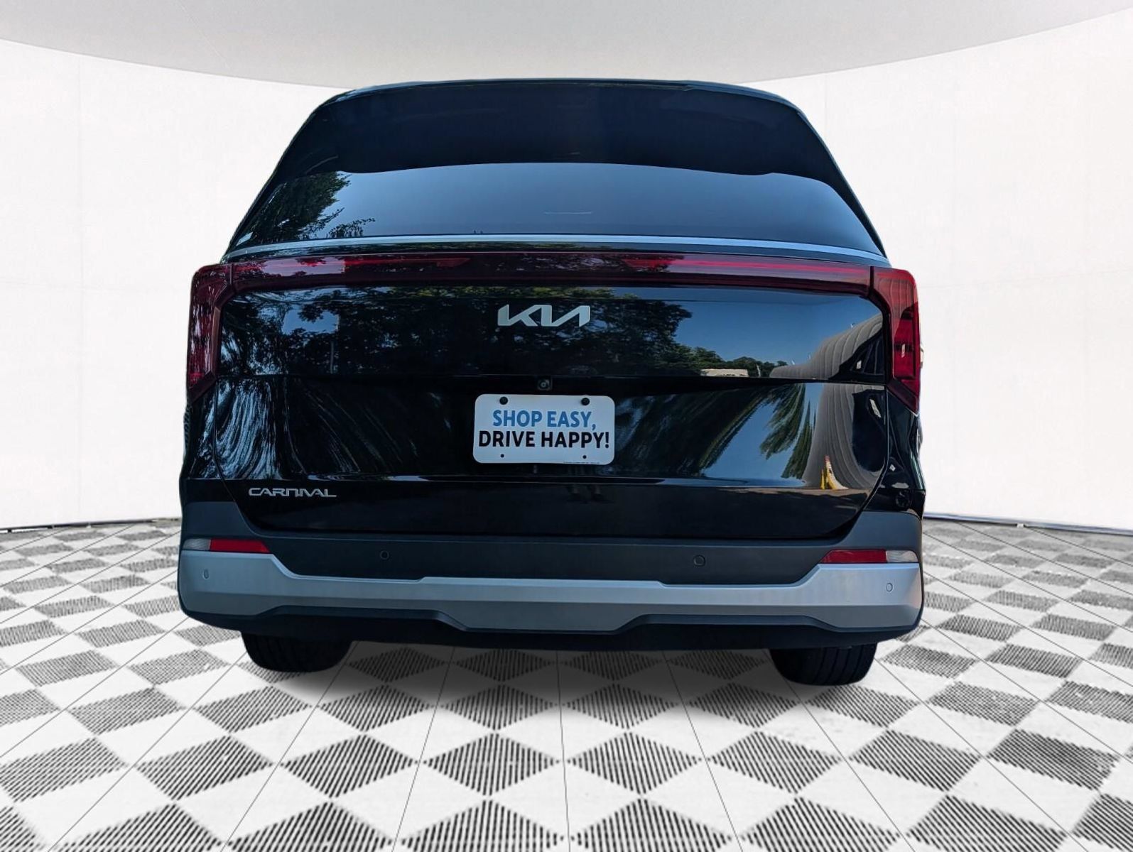 Used 2025 Kia Carnival EX FWD image 13