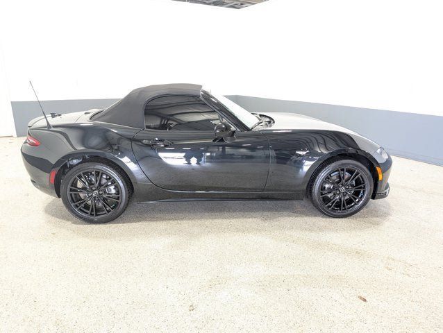 Used 2024 MAZDA MX-5 Miata Club RWD image 2