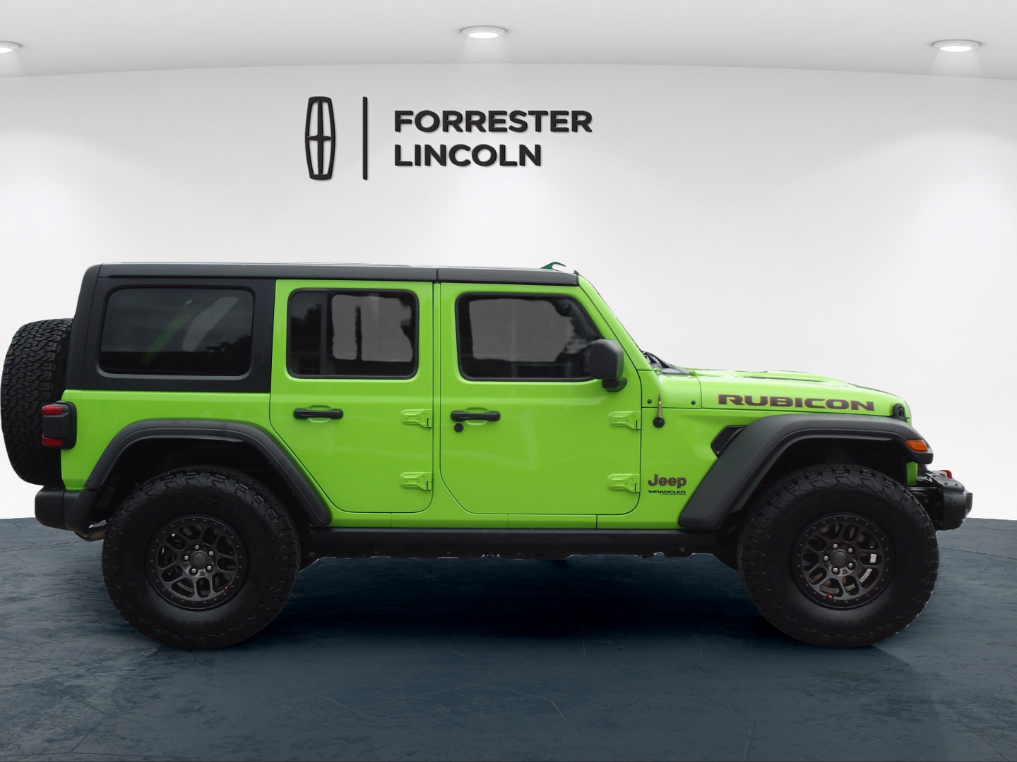 Used 2021 Jeep Wrangler Unlimited Rubicon w/ Xtreme Recon 35" Tire Package AWD/4WD image 2