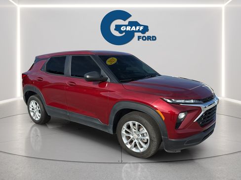 Used 2025 Chevrolet TrailBlazer LS w/ LS Convenience Package FWD image 5
