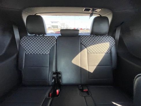 Used 2024 GMC Acadia Denali image 20