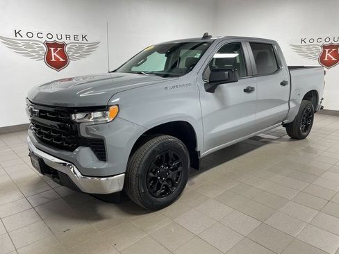 Used 2024 Chevrolet Silverado 1500 LT AWD/4WD image 3