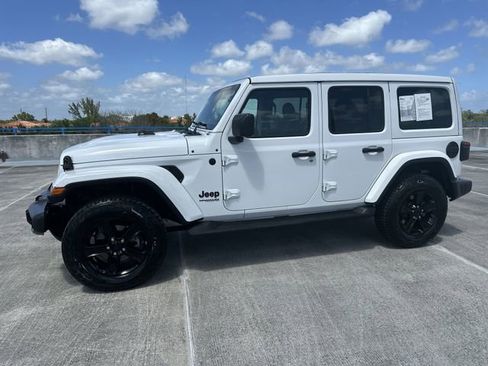Used 2021 Jeep Wrangler Unlimited Sahara image 39