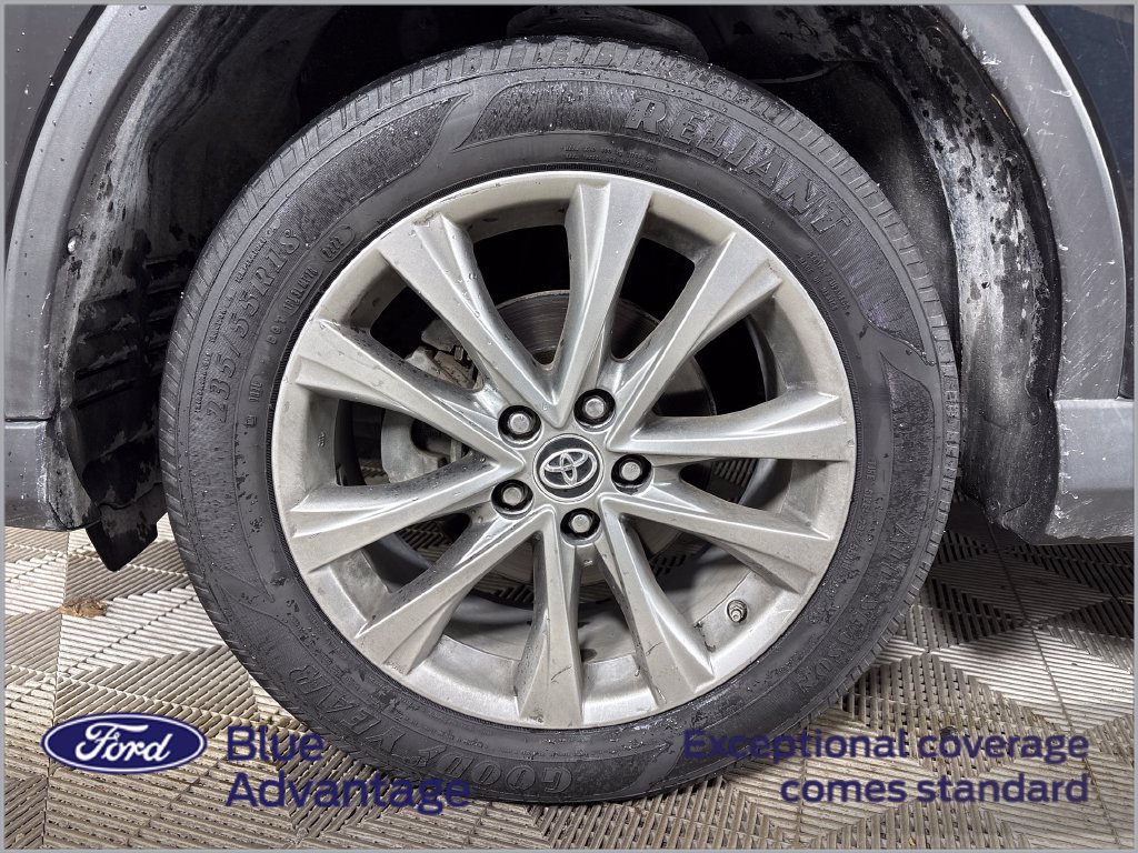 Used 2017 Toyota RAV4 Limited FWD image 10