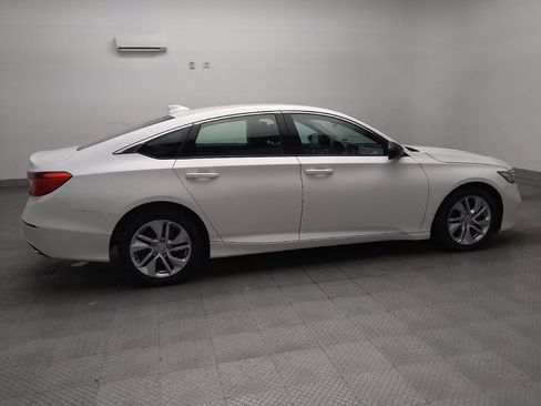Used 2019 Honda Accord LX image 10