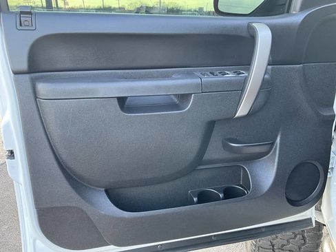 Used 2013 GMC Sierra 1500 SLE w/ Power Tech Package image 32