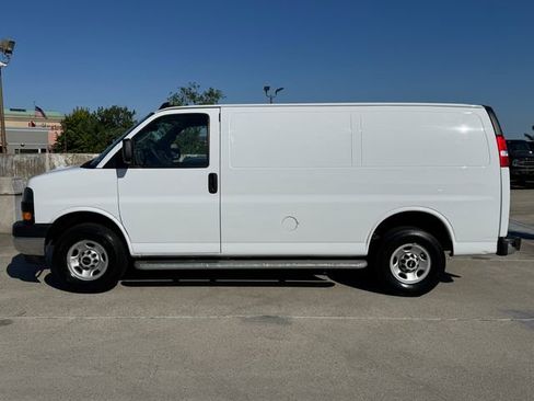 Used 2024 GMC Savana 2500 w/ Driver Convenience Package RWD image 10
