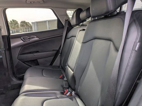 Certified 2025 Kia Sportage SX image 16