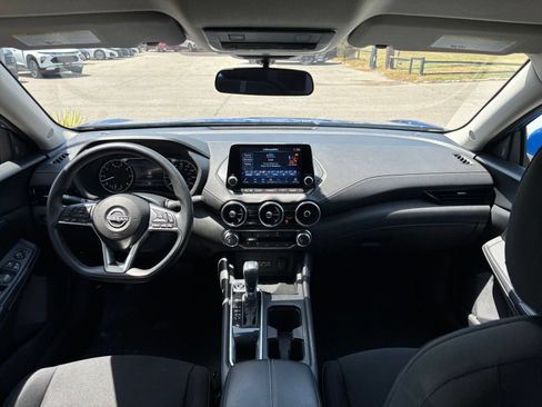 Used 2025 Nissan Sentra SV FWD image 26