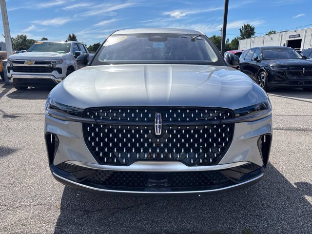 New 2026 Lincoln Nautilus Premier AWD/4WD image 4