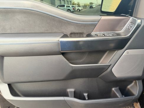 Used 2025 Ford F150 Platinum AWD/4WD image 17