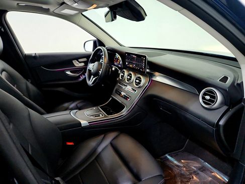 Used 2022 Mercedes-Benz GLC 300 4MATIC image 29