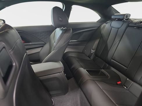 Used 2025 BMW 230i Coupe w/ M Sport Package image 14