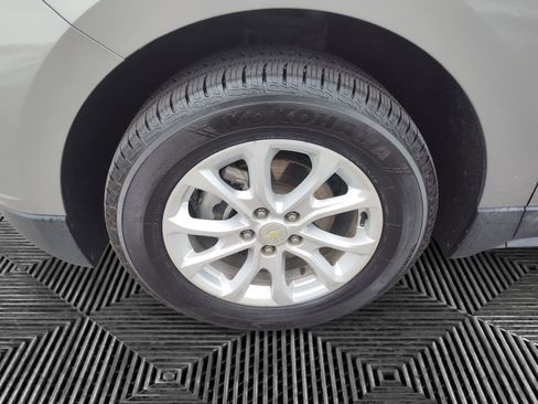 Used 2018 Chevrolet Equinox LT AWD/4WD image 14