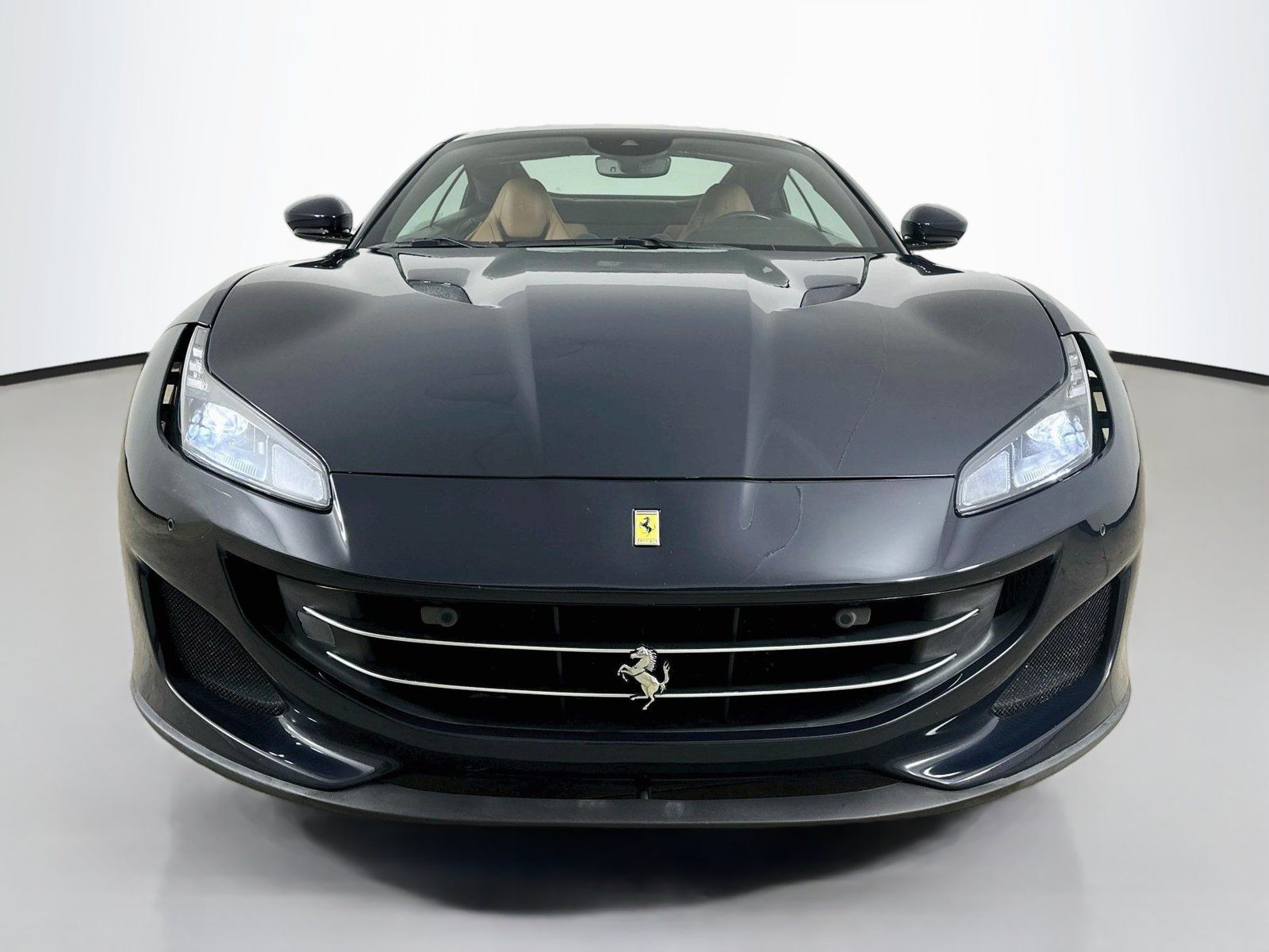 Used 2020 Ferrari Portofino RWD image 2