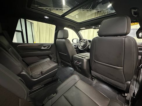 Used 2021 Chevrolet Tahoe High Country w/ Premium Package image 20