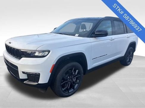New 2025 Jeep Grand Cherokee L Limited image 3