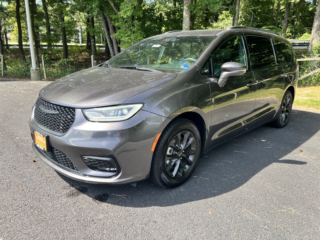 Used 2021 Chrysler Pacifica Touring-L w/ S Appearance Package FWD image 7
