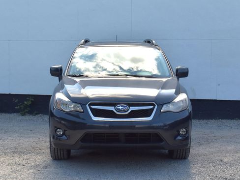 Used 2014 Subaru Crosstrek 2.0i Premium w/ Moonroof Package AWD/4WD image 2
