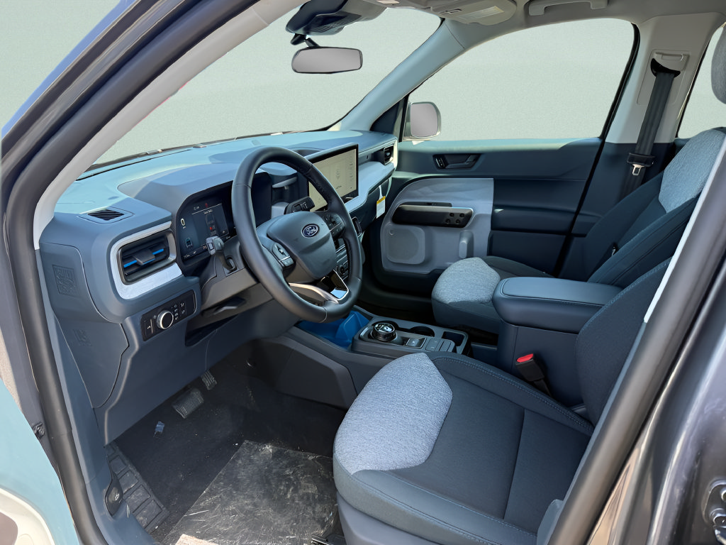Used 2026 Ford Maverick XLT w/ XLT Luxury Package AWD/4WD image 4