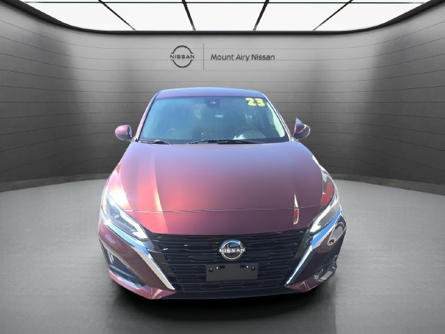 Certified 2023 Nissan Altima 2.5 SV FWD image 1