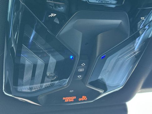 Used 2025 BMW X3 xDrive30i w/ Premium Package image 23