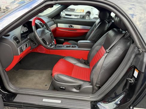 Used 2002 Ford Thunderbird Deluxe image 13