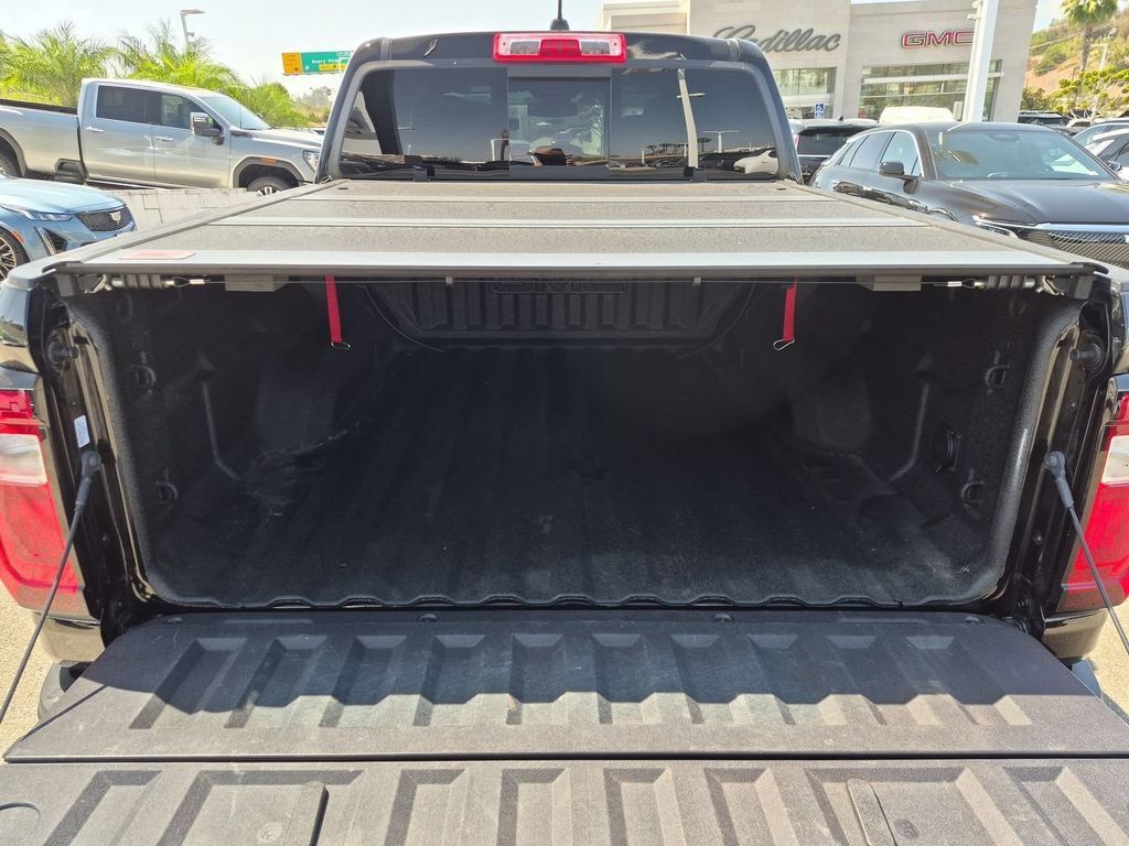 Used 2025 GMC Canyon AT4 AWD/4WD image 18