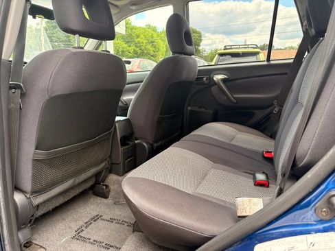 Used 2004 Toyota RAV4 4WD image 14