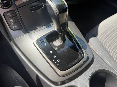 Used 2015 Hyundai Genesis 3.8 RWD image 32