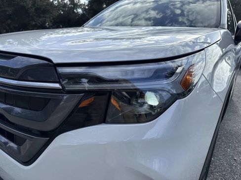 New 2025 Subaru Forester Limited image 9