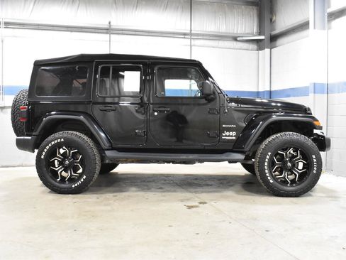 Used 2020 Jeep Wrangler Unlimited Sahara w/ Dual Top Group image 28