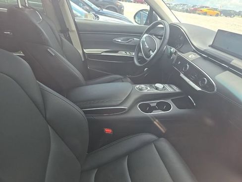 Used 2025 Genesis GV70 2.5T AWD/4WD image 10