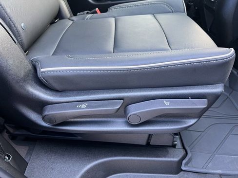 New 2025 Chevrolet Tahoe Premier w/ Sun And Tow Package image 29