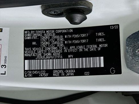 Certified 2023 Toyota 4Runner TRD Off-Road Premium AWD/4WD image 32