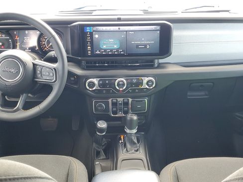 Used 2024 Jeep Wrangler Sport S image 14