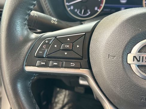 Used 2022 Nissan Sentra SV FWD image 29