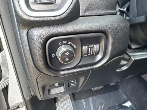 Used 2025 RAM 1500 Big Horn image 33