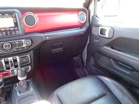 Used 2020 Jeep Gladiator Rubicon AWD/4WD image 20